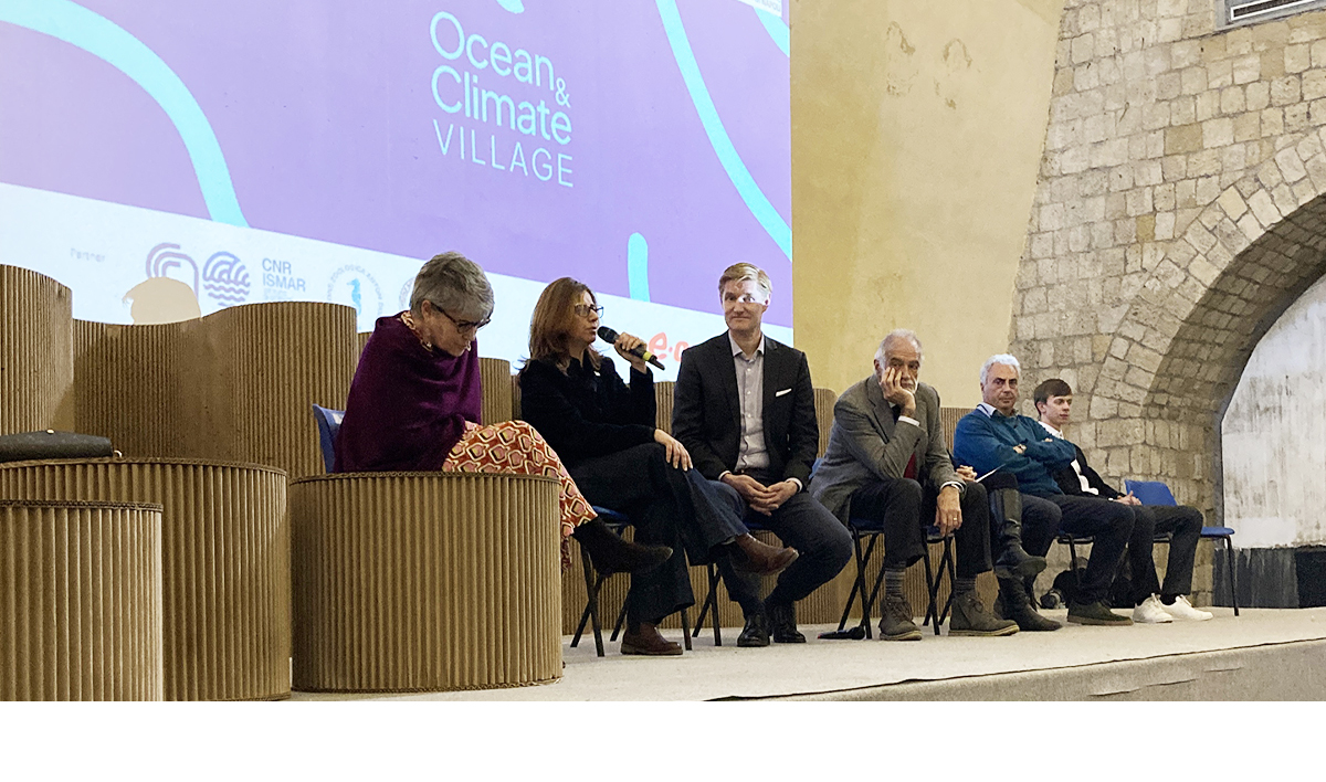 Ocean&Climate Village di UNESCO: cArtù® arreda la tappa di Napoli della mostra dedicata a oceani e clima